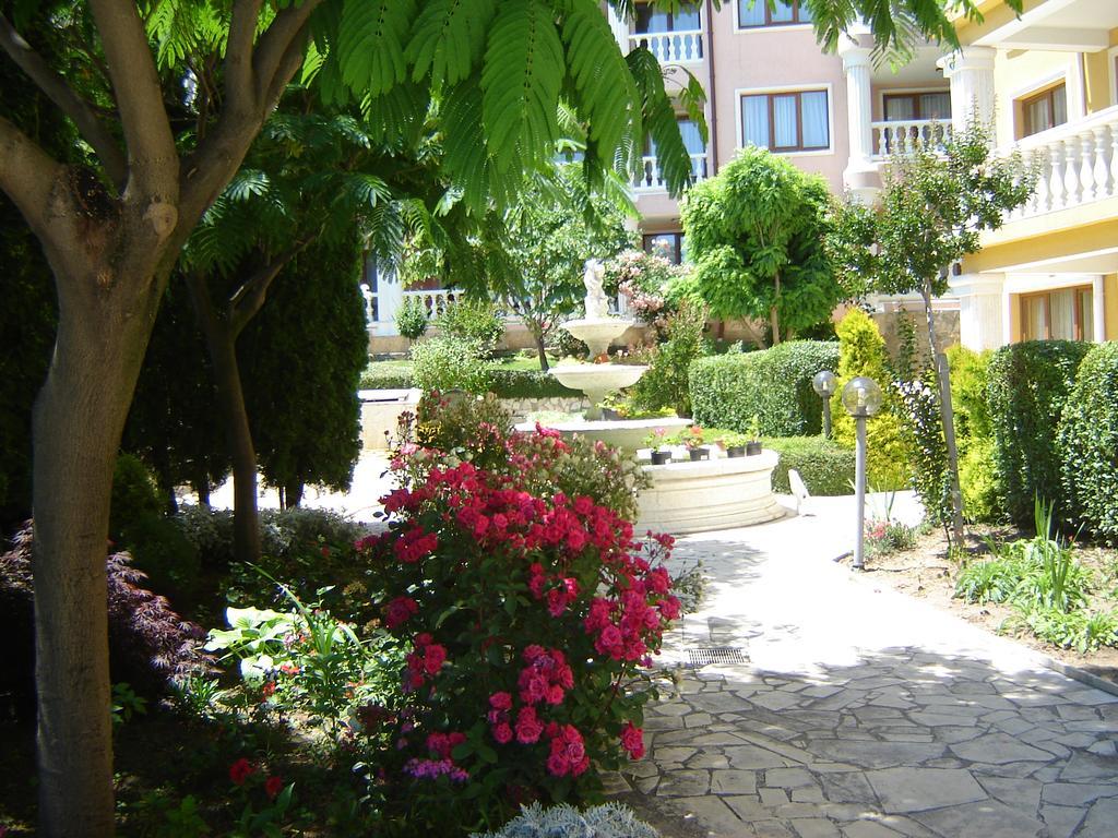 Byala Palace Apartments Exterior photo
